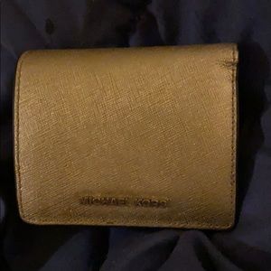 Gold Michael Kors wallet in great condition